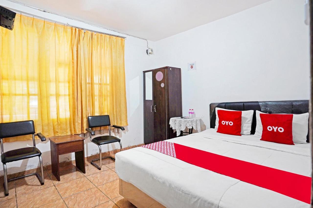 מלון סוראבאיה Oyo 91390 Kost Grand Royal Elite מראה חיצוני תמונה